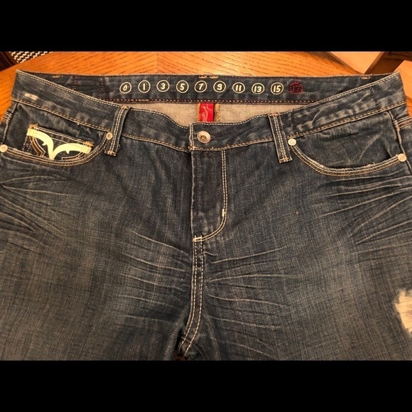 Vigoss Chic & Moda Distressed  Capri Cropped Jean 17Jr. X 26 Casual - Picture 3 of 6